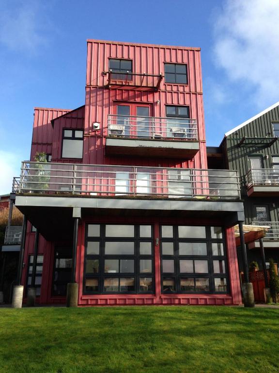 Island Village Properties At Fred Tibbs Tofino Quarto foto